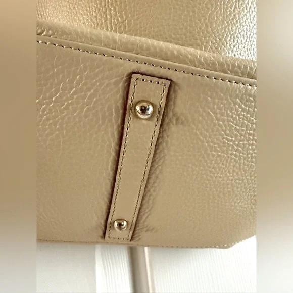 Dooney & Bourke Logo Lock pebble grain leather hobo bag - Picture 6 of 16